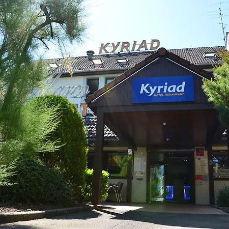 Kyriad Est Mirande Hotell