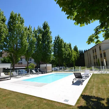 Kyriad Est Mirande 3* Dijon