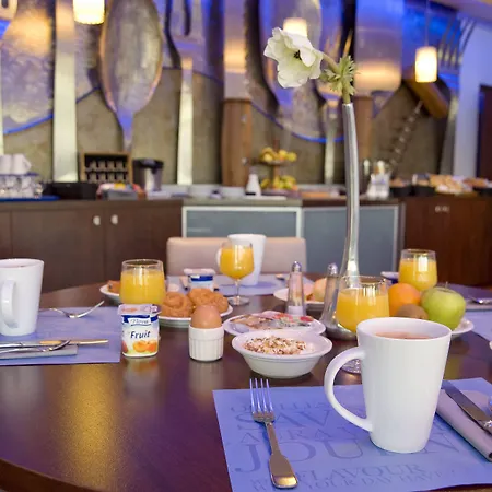 Hotell Kyriad Est Mirande Dijon