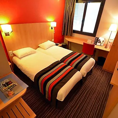 Hotel Kyriad Est Mirande