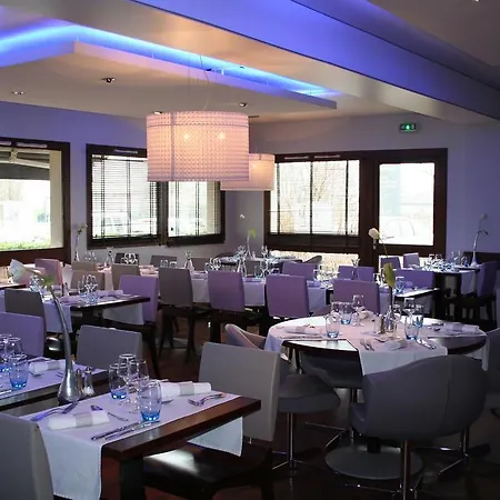 Hotel Kyriad Est Mirande 3*