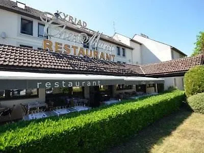Hotell Kyriad Est Mirande 3*