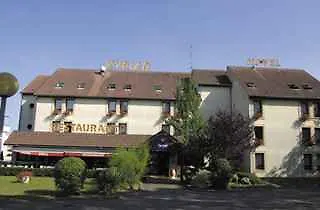 Kyriad Est Mirande Hotell