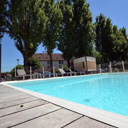 Kyriad Est Mirande Dijon