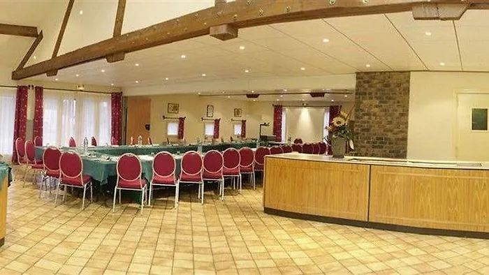 Kyriad Est Mirande 3* Dijon