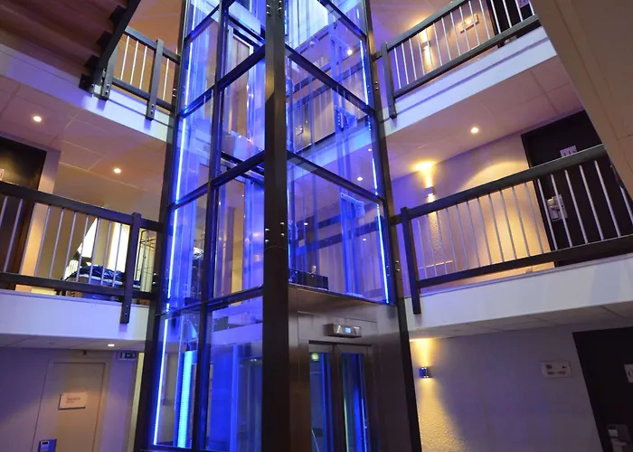 Kyriad Est Mirande Hotel Dijon