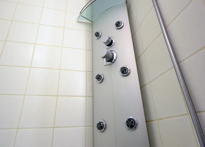 Hotel Kyriad Est Mirande