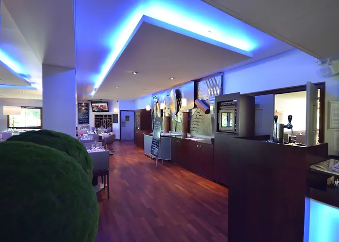 Kyriad Est Mirande Hotel Dijon