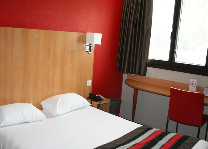 Hotel Kyriad Est Mirande Dijon