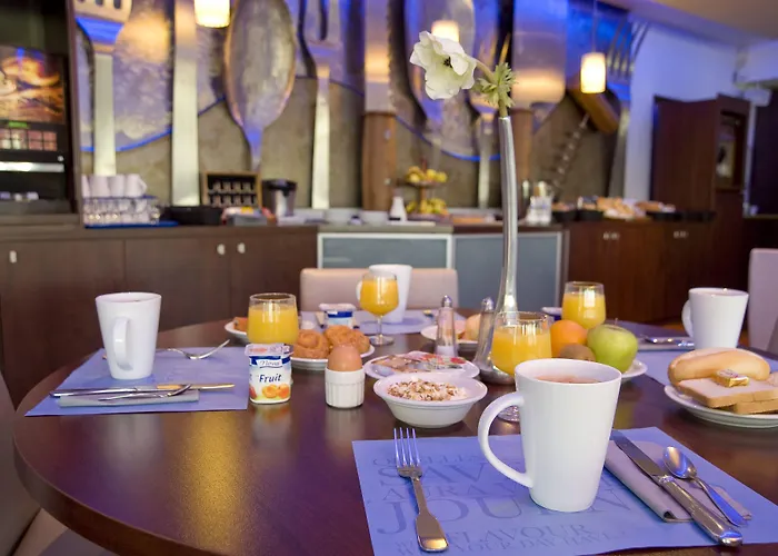 Hotel Kyriad Est Mirande Dijon