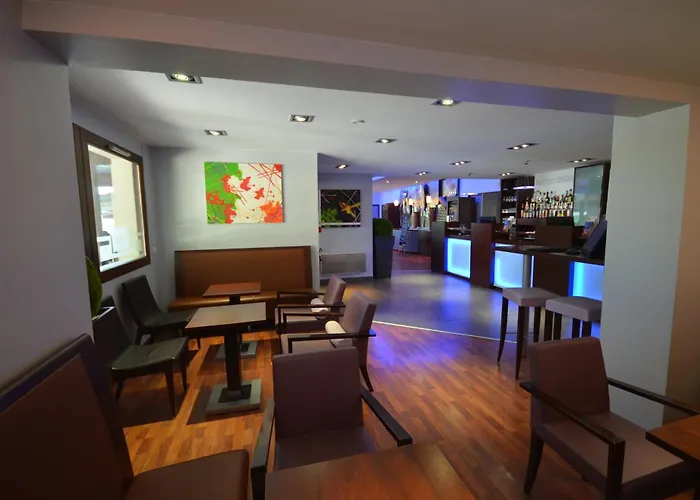 Hotel Kyriad Est Mirande Dijon